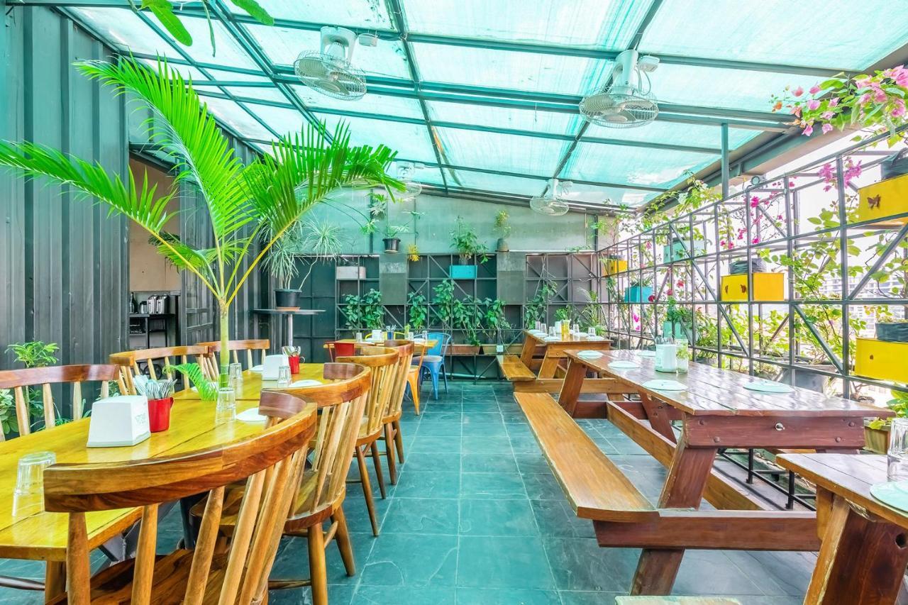 Fabhotel Astra Suites - Hsr Main Road Bangalore Buitenkant foto