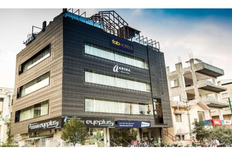 Fabhotel Astra Suites - Hsr Main Road Bangalore Buitenkant foto